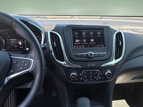 Used 2024 Chevrolet Equinox LT image 12