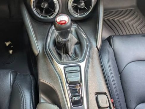 Used 2019 Chevrolet Camaro SS RWD image 28