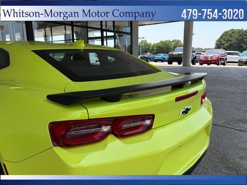Used 2021 Chevrolet Camaro LT RWD image 10