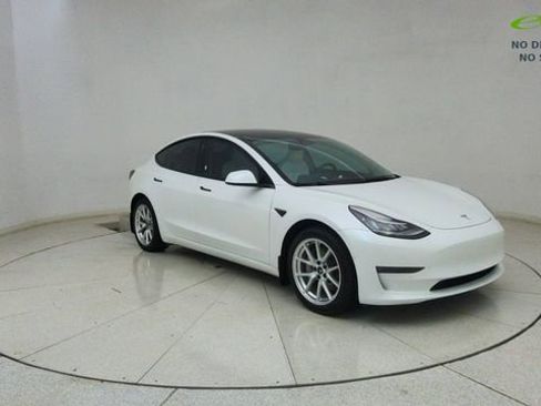 Used 2022 Tesla Model 3 Long Range AWD/4WD image 64