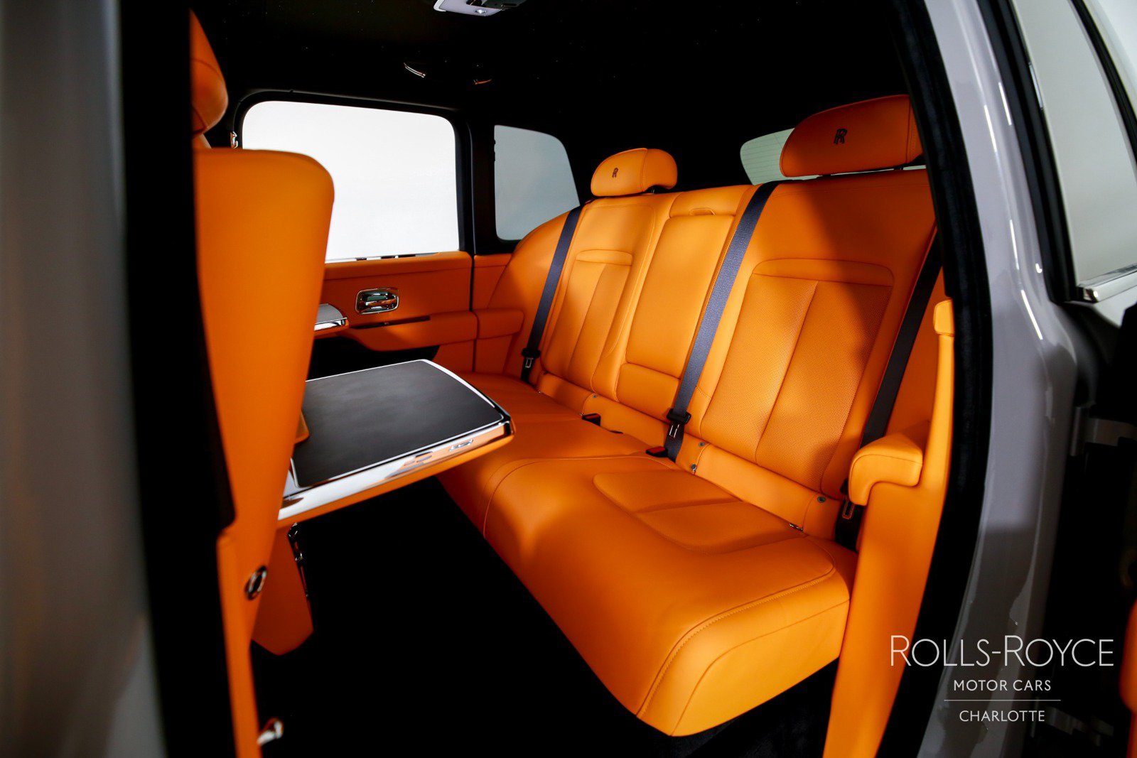 Used 2026 Rolls-Royce Cullinan AWD/4WD image 18