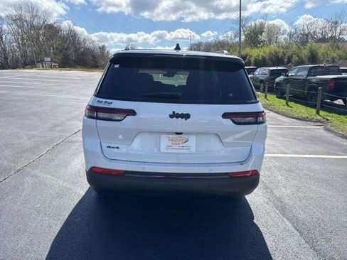 New 2025 Jeep Grand Cherokee L Limited w/ Trailer Tow Package AWD/4WD image 6