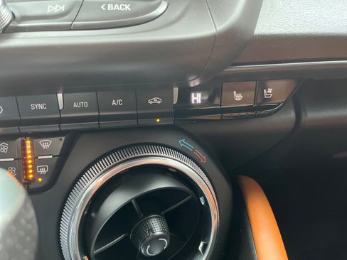 Used 2019 Chevrolet Camaro SS image 28