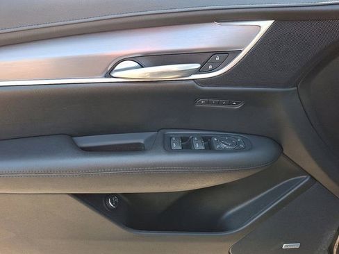 Used 2019 Cadillac XT5 Premium Luxury image 13