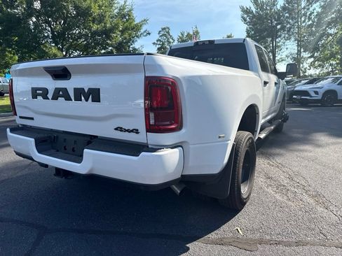 Used 2026 RAM 3500 Big Horn AWD/4WD image 5