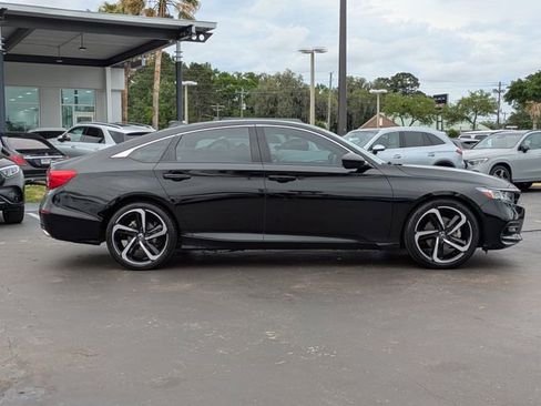 Used 2020 Honda Accord Sport image 4
