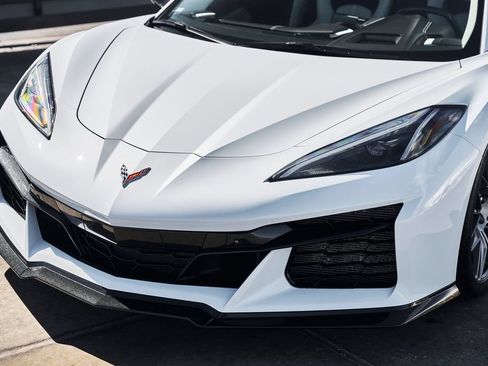Used 2023 Chevrolet Corvette Z06 w/ Engine Appearance Package RWD image 7