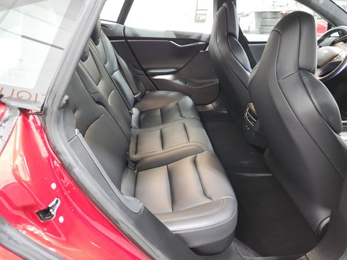 Used 2019 Tesla Model S 100D image 21