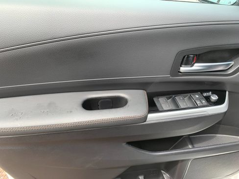 New 2026 Toyota Sienna Platinum AWD/4WD image 11