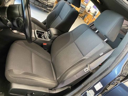 Used 2019 Dodge Charger SXT image 20