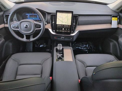 New 2026 Volvo XC90 T8 Plus w/ Protection Package AWD/4WD image 15