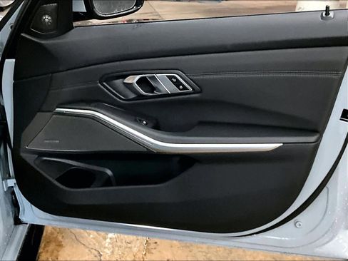 Used 2023 BMW M3 w/ Executive Package image 27