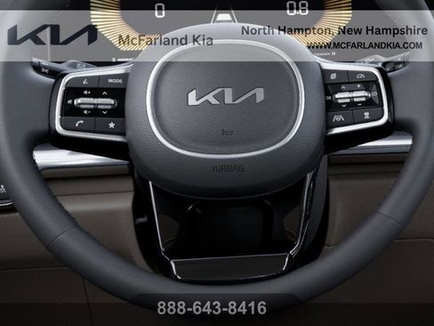 New 2026 Kia Carnival FWD image 22