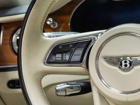 Used 2021 Bentley Flying Spur W12 AWD/4WD image 36