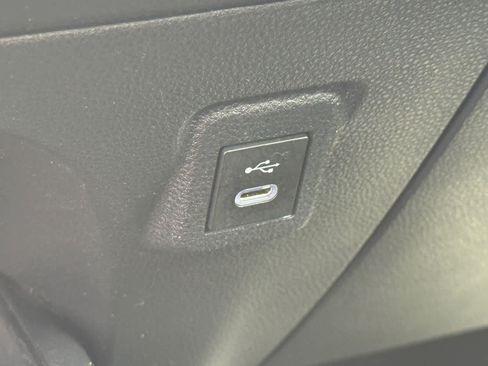 Used 2025 Toyota Corolla LE FWD image 21