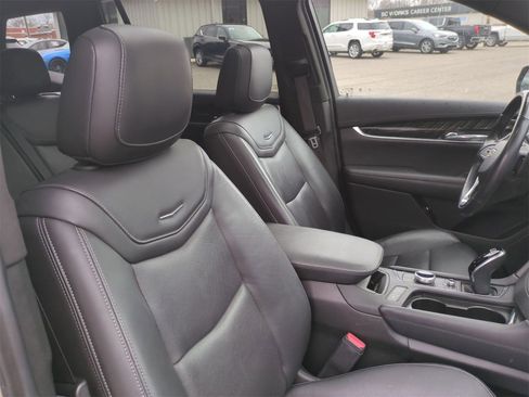 Certified 2023 Cadillac XT6 Premium Luxury image 31