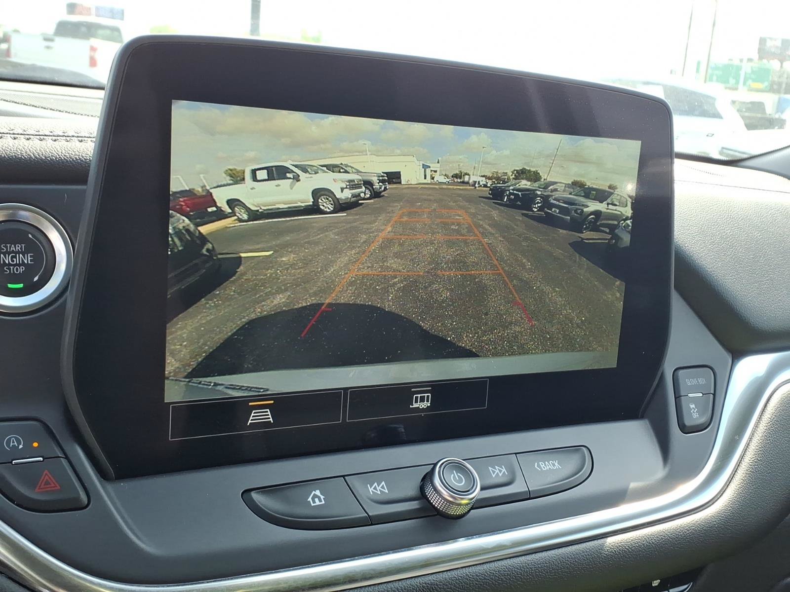 Used 2025 Chevrolet Blazer LT AWD/4WD image 13