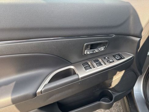 Used 2024 Mitsubishi Outlander Sport AWD image 8