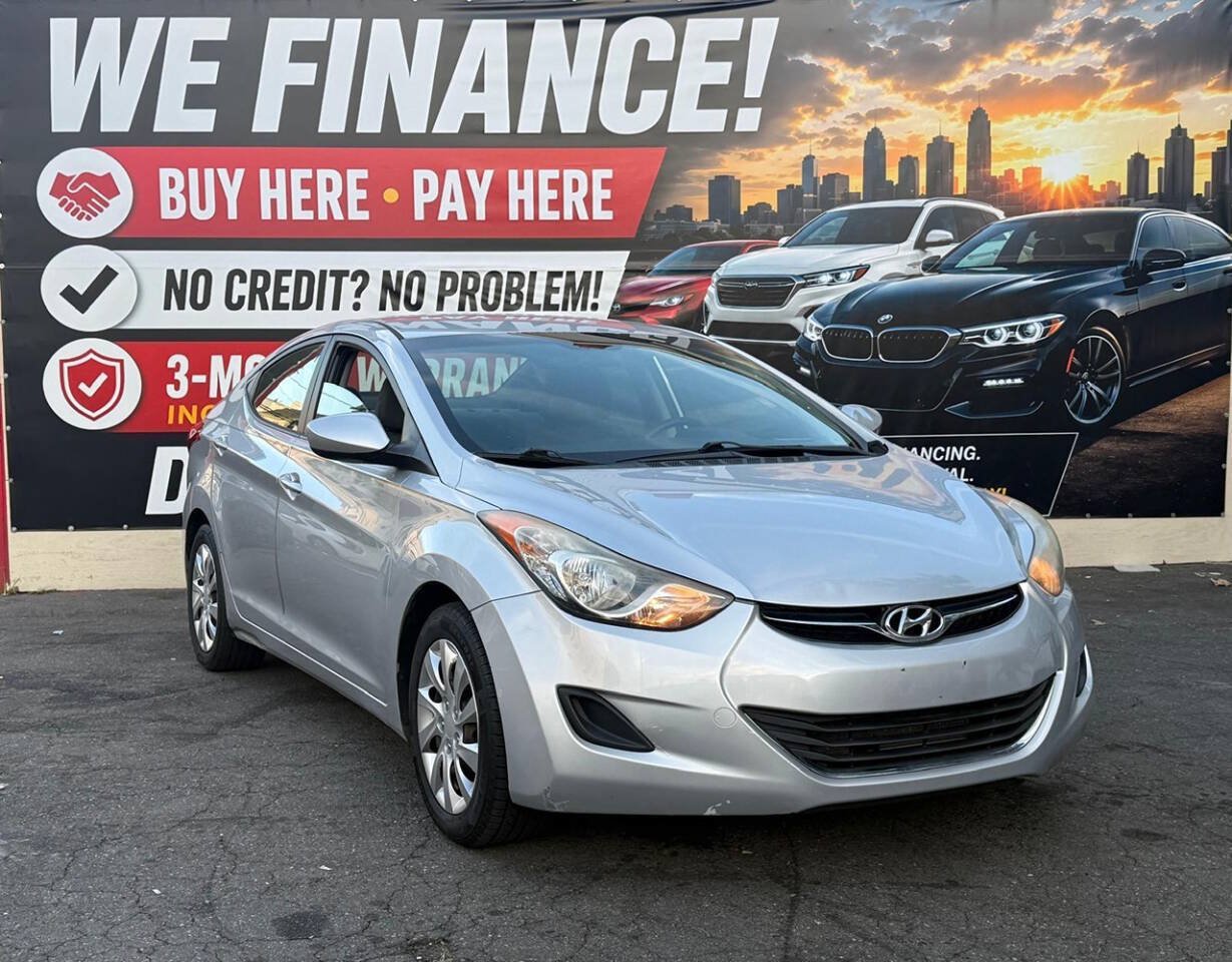 Used 2012 Hyundai Elantra GLS FWD image 1