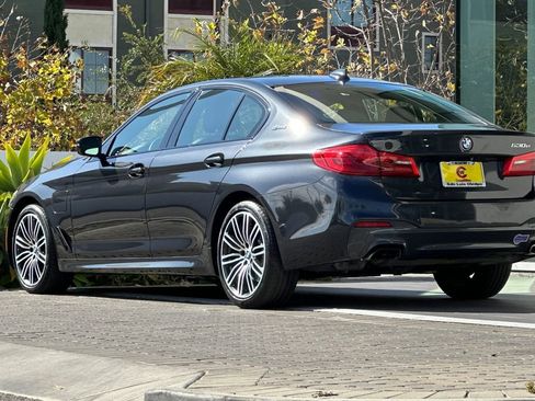 Used 2019 BMW 530e w/ M Sport Package image 5