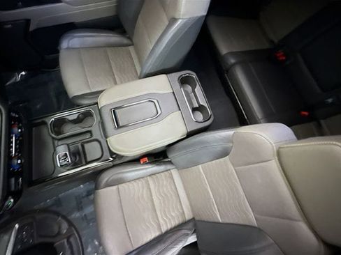 Used 2022 Chevrolet Silverado 1500 ZR2 w/ Technology Package image 26