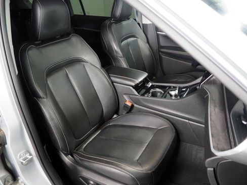 Used 2022 Jeep Grand Cherokee L Limited image 2