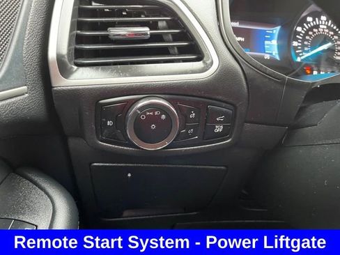 Used 2024 Ford Edge SEL w/ Convenience Package image 20