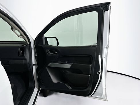 Used 2022 Chevrolet Colorado LT w/ LT Convenience Package image 30