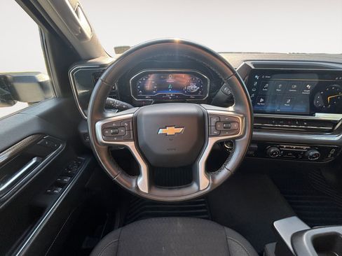 Used 2024 Chevrolet Silverado 2500 LT image 12