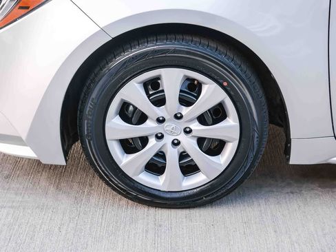 Certified 2024 Toyota Corolla LE FWD image 10