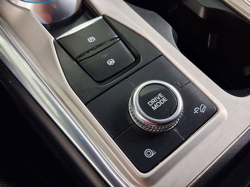 Used 2023 Ford Explorer Limited AWD/4WD image 29