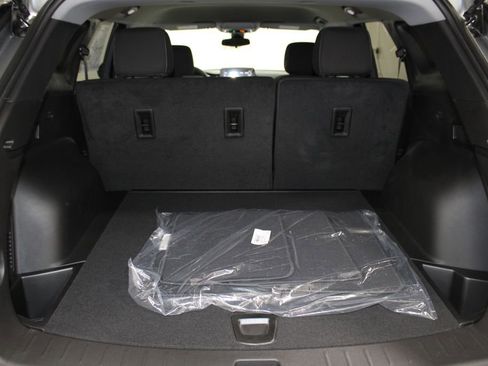 New 2025 Chevrolet Blazer LT w/ Midnight/Sport Edition image 27