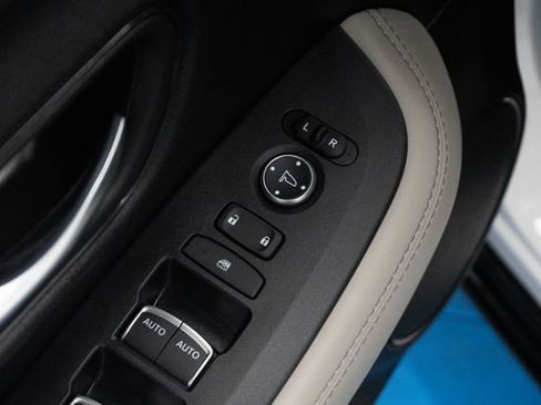 Used 2026 Honda HR-V EX-L image 14