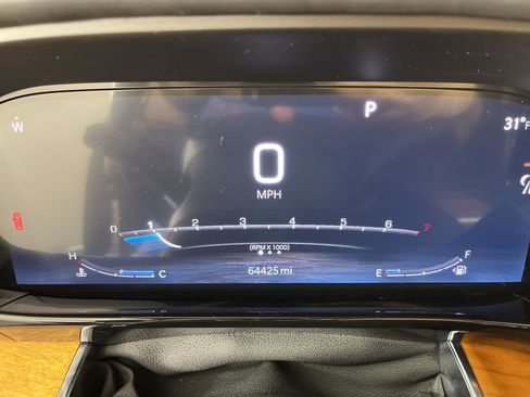 Used 2022 Jeep Grand Wagoneer Series III w/ Rear Seat Video Group 1 image 33