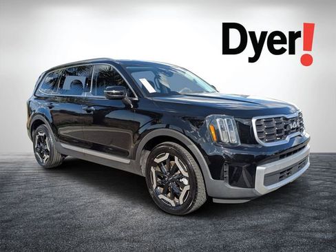 Certified 2023 Kia Telluride S FWD image 1
