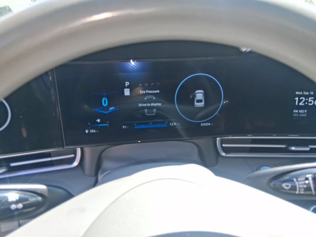 Used 2024 Hyundai Elantra SEL FWD image 12