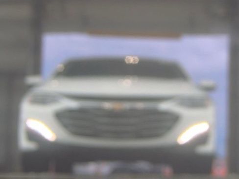 Used 2024 Chevrolet Malibu LT image 2