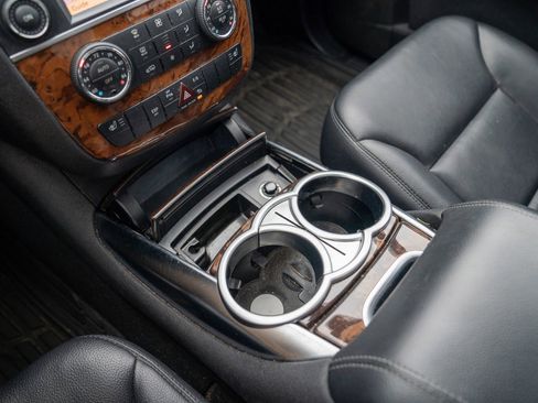 Used 2011 Mercedes-Benz R 350 4MATIC image 18