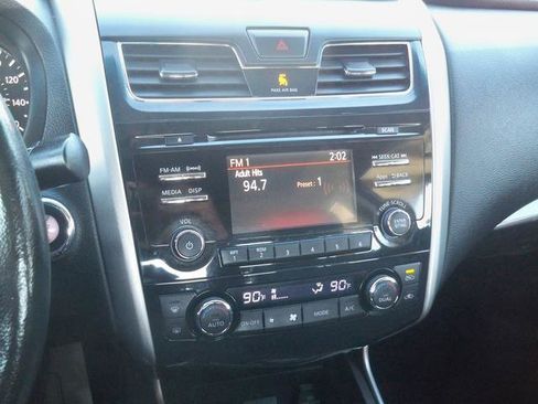 Used 2014 Nissan Altima 2.5 SL w/ Moonroof Package image 13