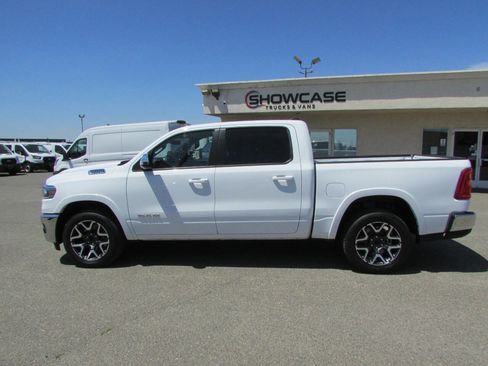 Used 2025 RAM 1500 Laramie AWD/4WD image 12