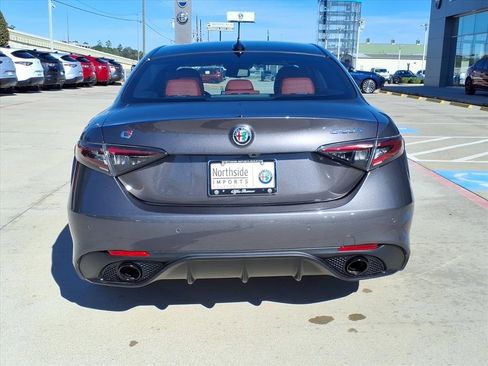 New 2025 Alfa Romeo Giulia w/ Veloce Package Rwd image 8