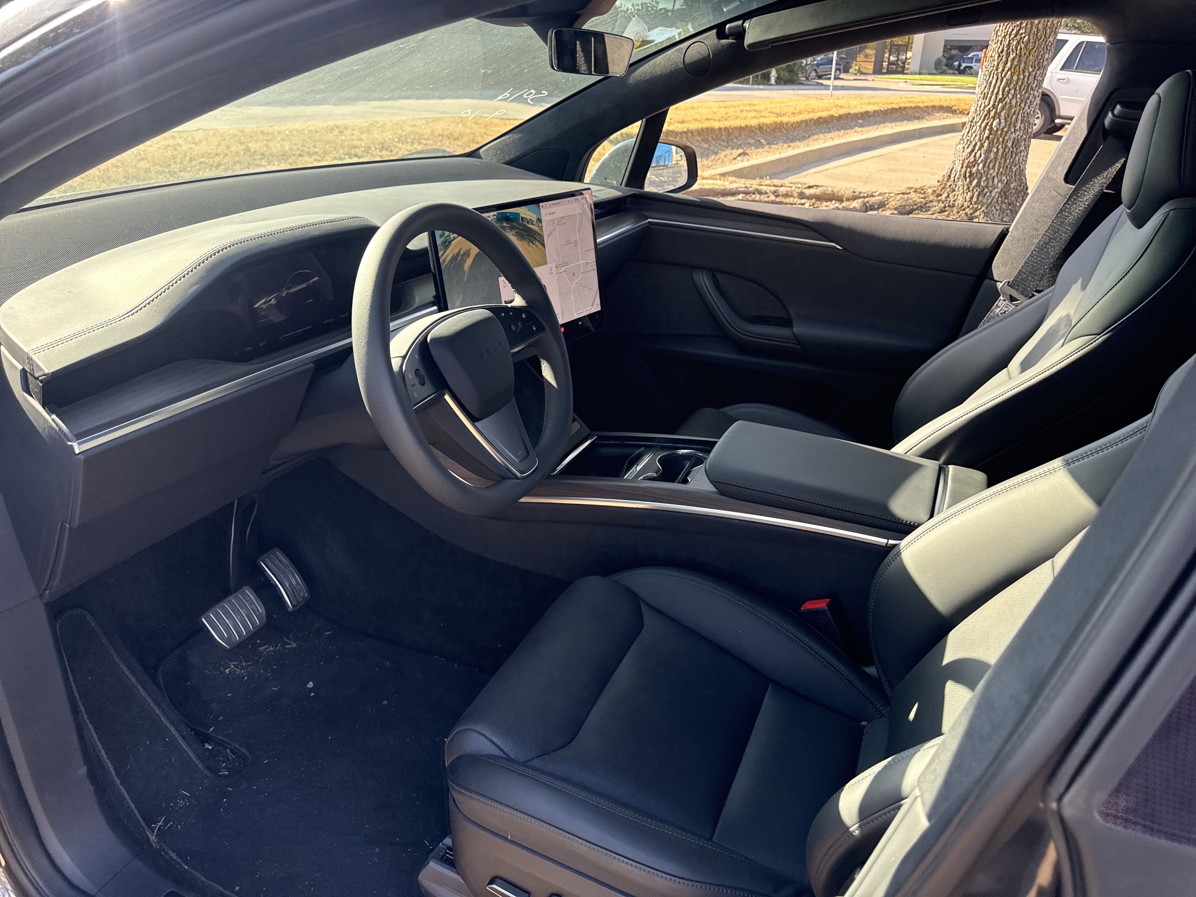 Used 2025 Tesla Model X AWD/4WD image 4