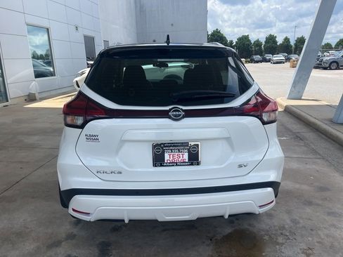 Used 2024 Nissan Kicks SV FWD image 27