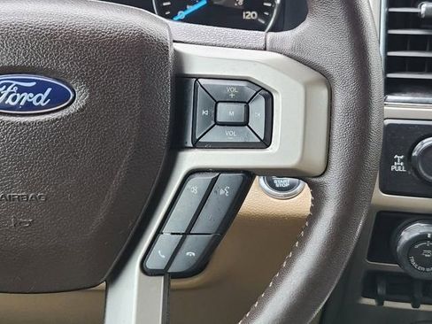 Used 2018 Ford F150 Lariat w/ Equipment Group 502A Luxury AWD/4WD image 29