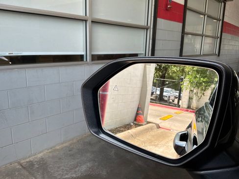 Used 2025 Hyundai Palisade SEL FWD image 20