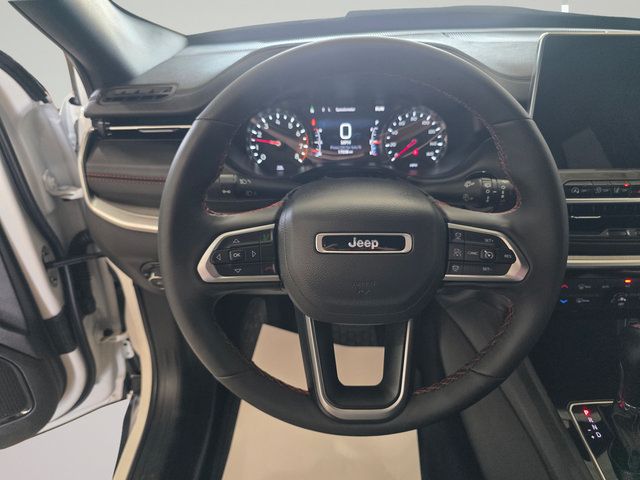 Used 2026 Jeep Compass Trailhawk AWD/4WD image 15