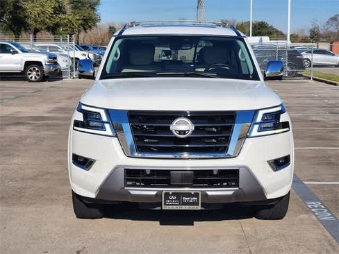 Used 2023 Nissan Armada Platinum w/ Captain's Chairs Package image 6