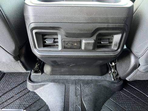 Used 2019 Chevrolet Silverado 1500 RST image 11