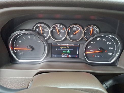 Used 2022 Chevrolet Silverado 2500 LT w/ Convenience Package image 19