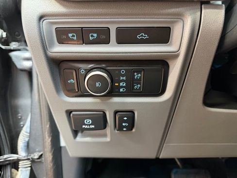 Used 2022 Ford F150 Lariat image 21